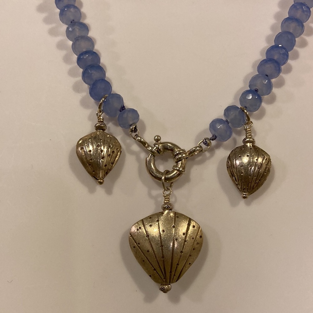 Silk Knotted Chalcedony Necklace Sterling Silver Clamshell Charms Beach Ocean - Picture 2 of 11